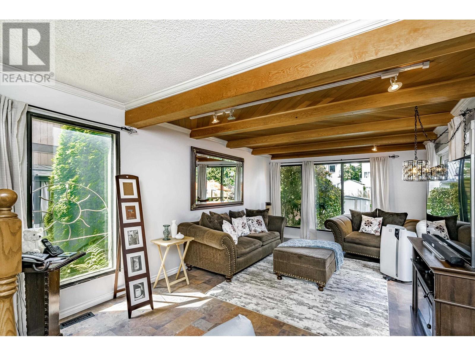 3035 Ashbrook Place, Coquitlam, British Columbia  V3C 4A8 - Photo 8 - R2912997