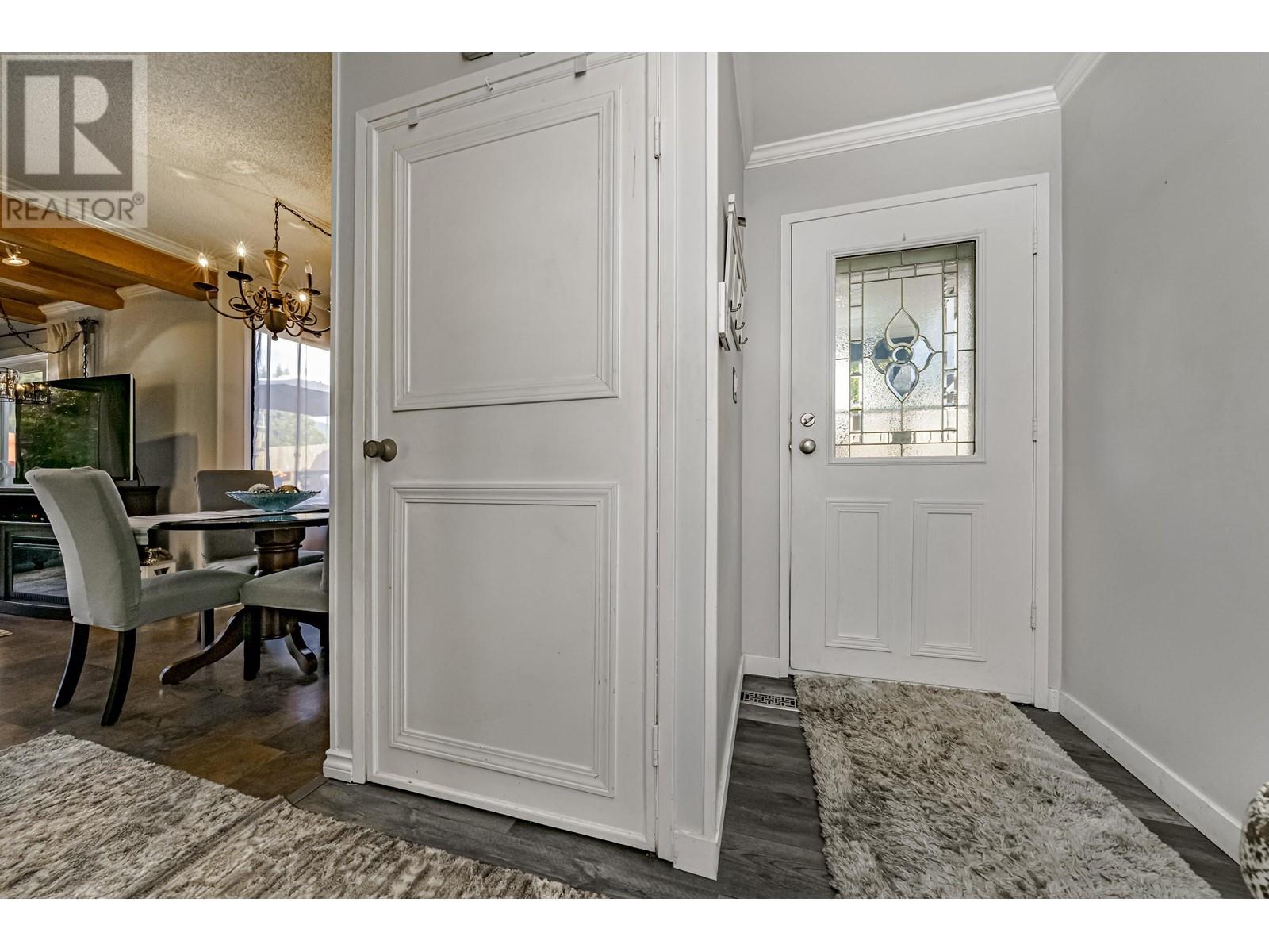 3035 Ashbrook Place, Coquitlam, British Columbia  V3C 4A8 - Photo 4 - R2912997