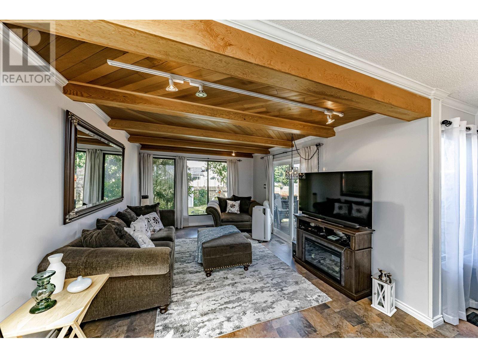 3035 Ashbrook Place, Coquitlam, British Columbia  V3C 4A8 - Photo 9 - R2912997