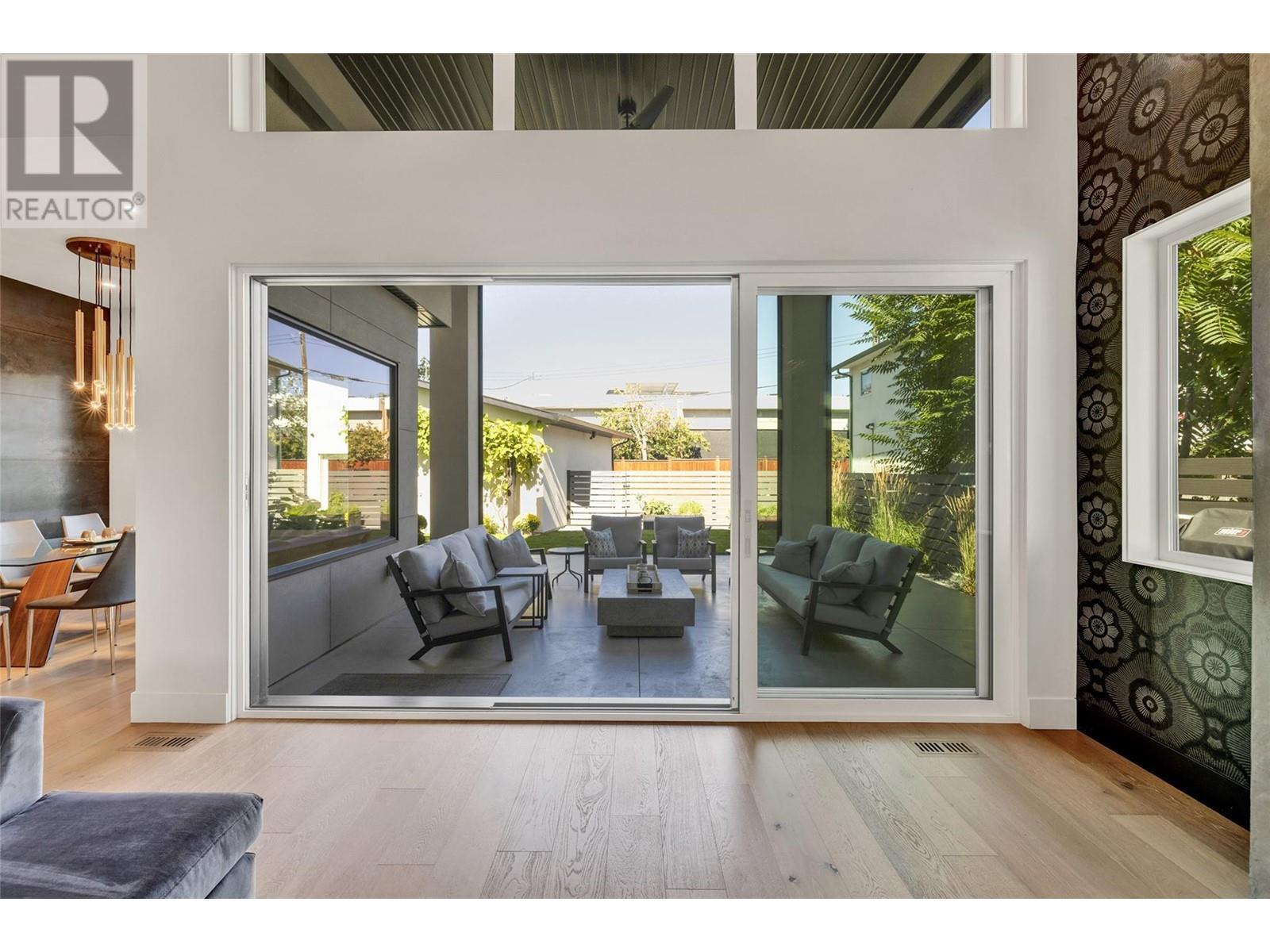 Property at 364 Christleton Avenue image 3