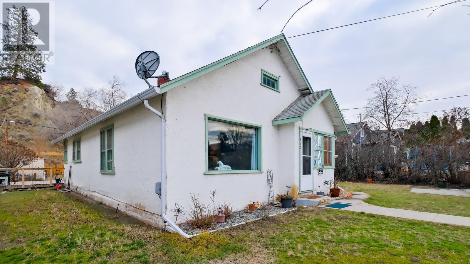 Property at 342 NORTON Street image 2