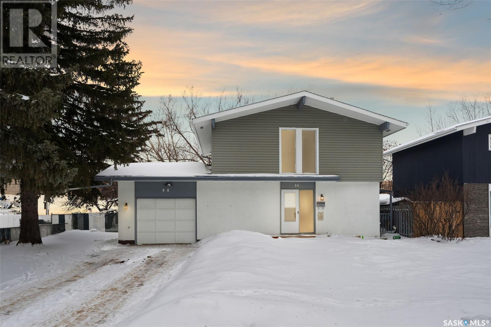 86 Spinks DRIVE, saskatoon, Saskatchewan