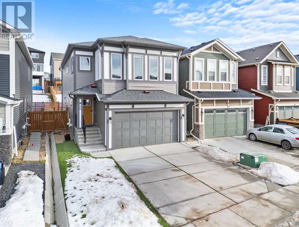 26 Lucas Terrace NW, Calgary, Alberta