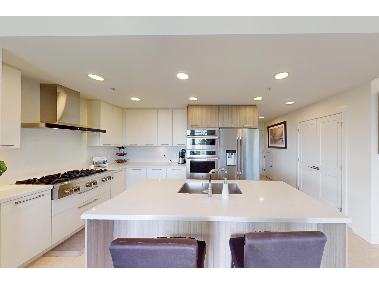 503 14022 North Bluff Rd Road, White Rock, British Columbia  V4B 0B7 - Photo 9 - R2953661