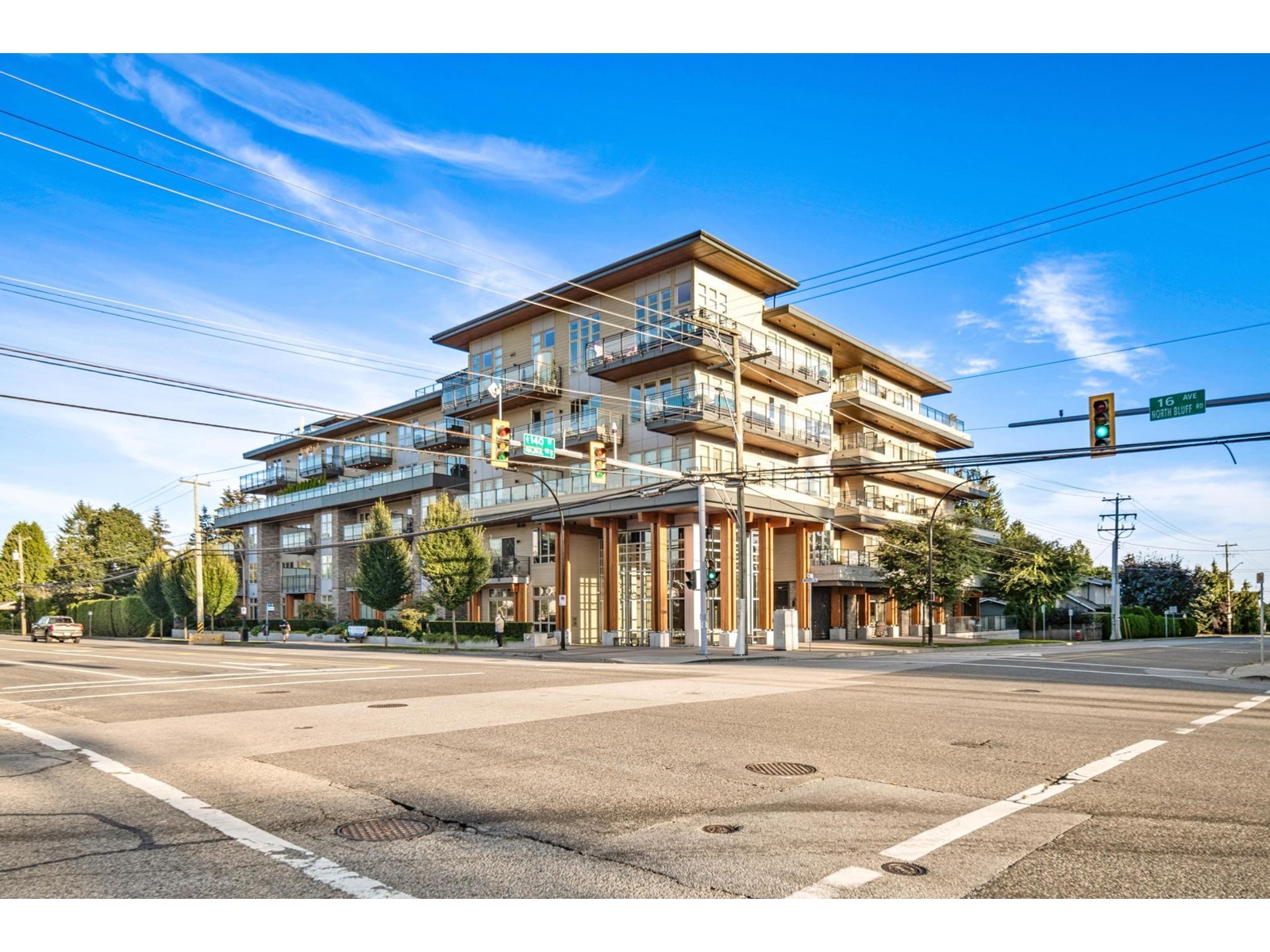 503 14022 North Bluff Rd Road, White Rock, British Columbia  V4B 0B7 - Photo 1 - R2953661