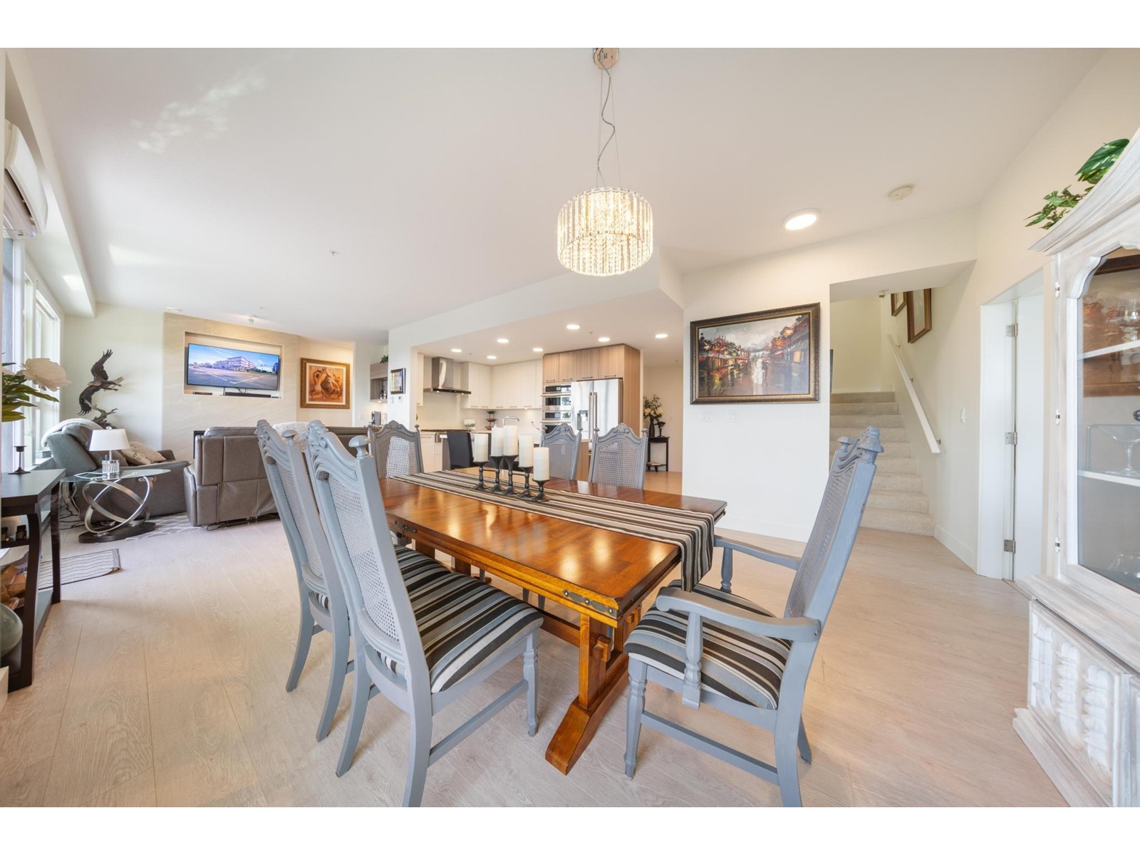 503 14022 North Bluff Rd Road, White Rock, British Columbia  V4B 0B7 - Photo 5 - R2953661