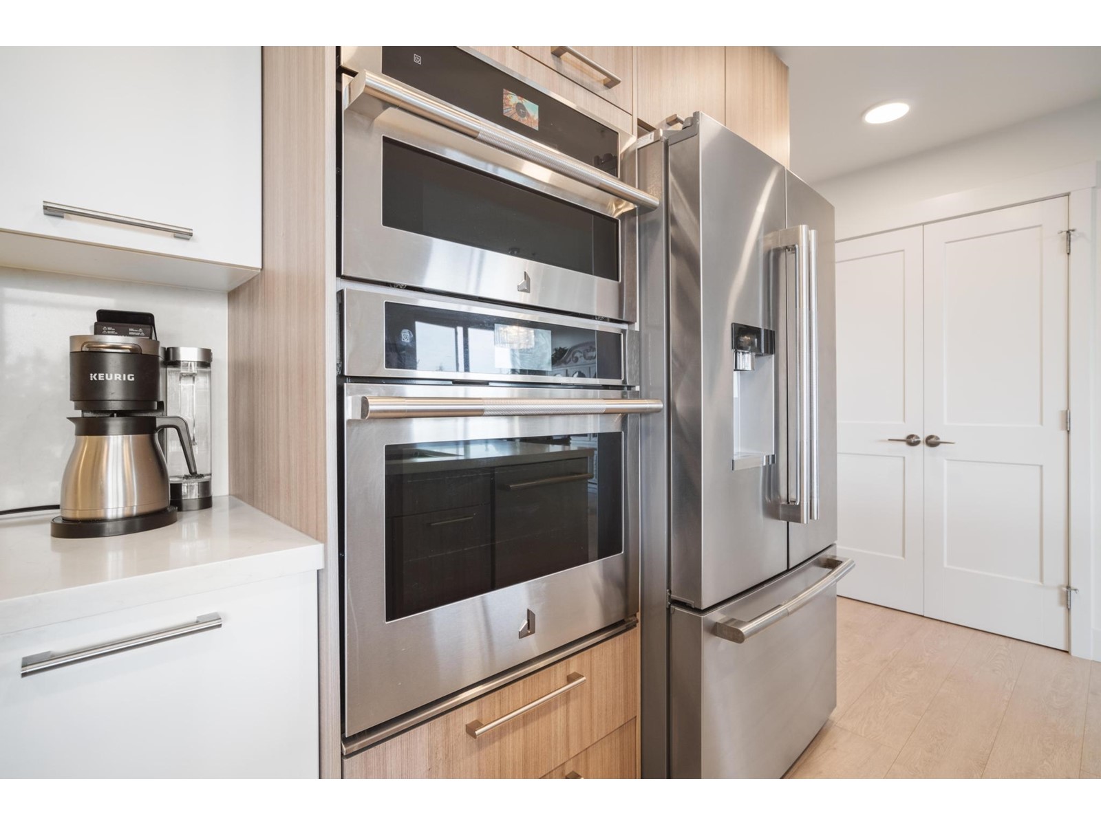 503 14022 North Bluff Rd Road, White Rock, British Columbia  V4B 0B7 - Photo 11 - R2953661