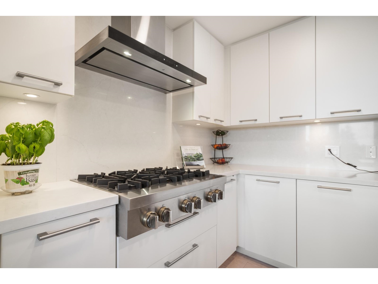 503 14022 North Bluff Rd Road, White Rock, British Columbia  V4B 0B7 - Photo 12 - R2953661