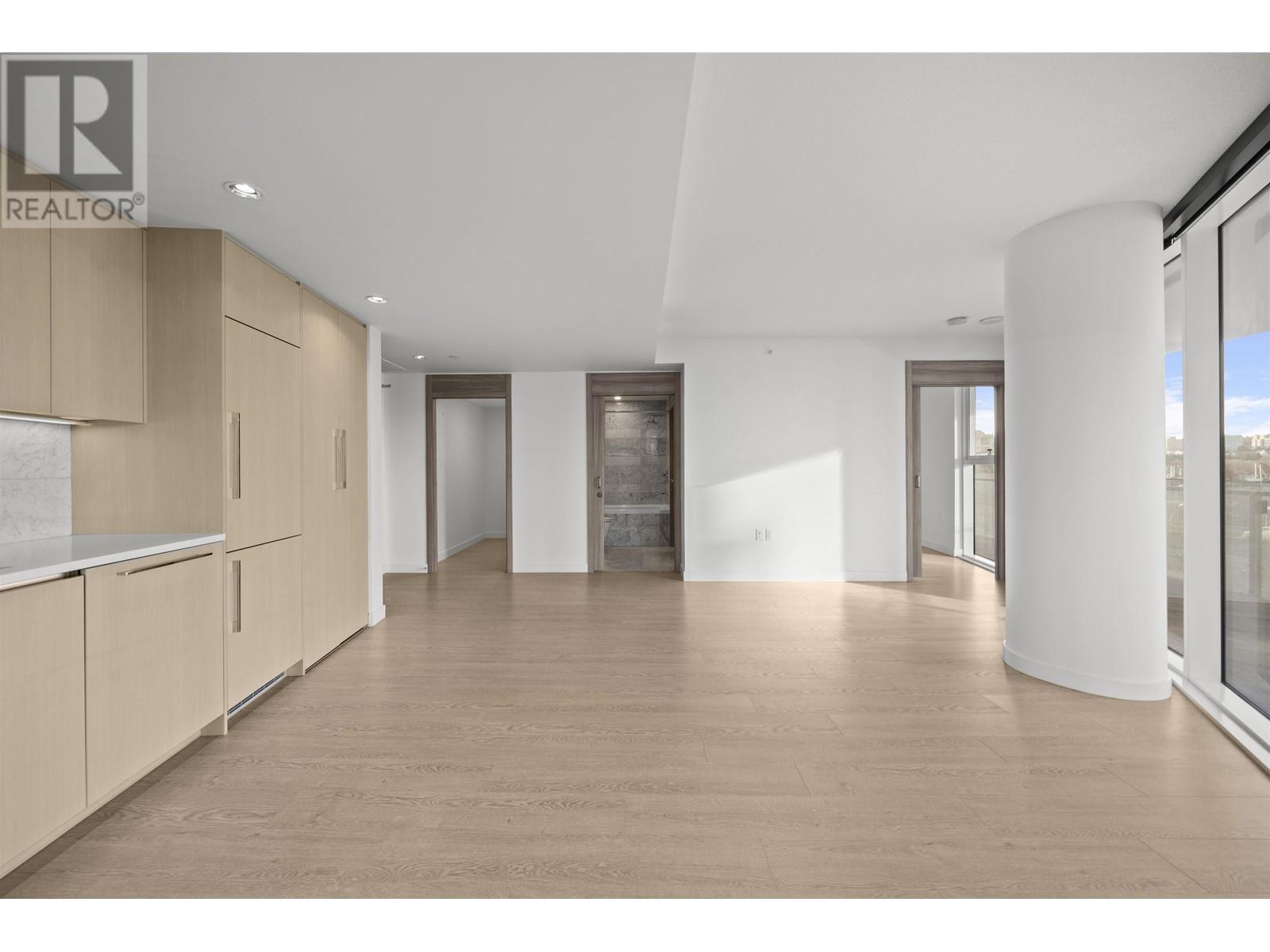 Listing Picture 10 of 37 : 605 89 NELSON STREET, Vancouver / 溫哥華 - 魯藝地產 Yvonne Lu Group - MLS Medallion Club Member