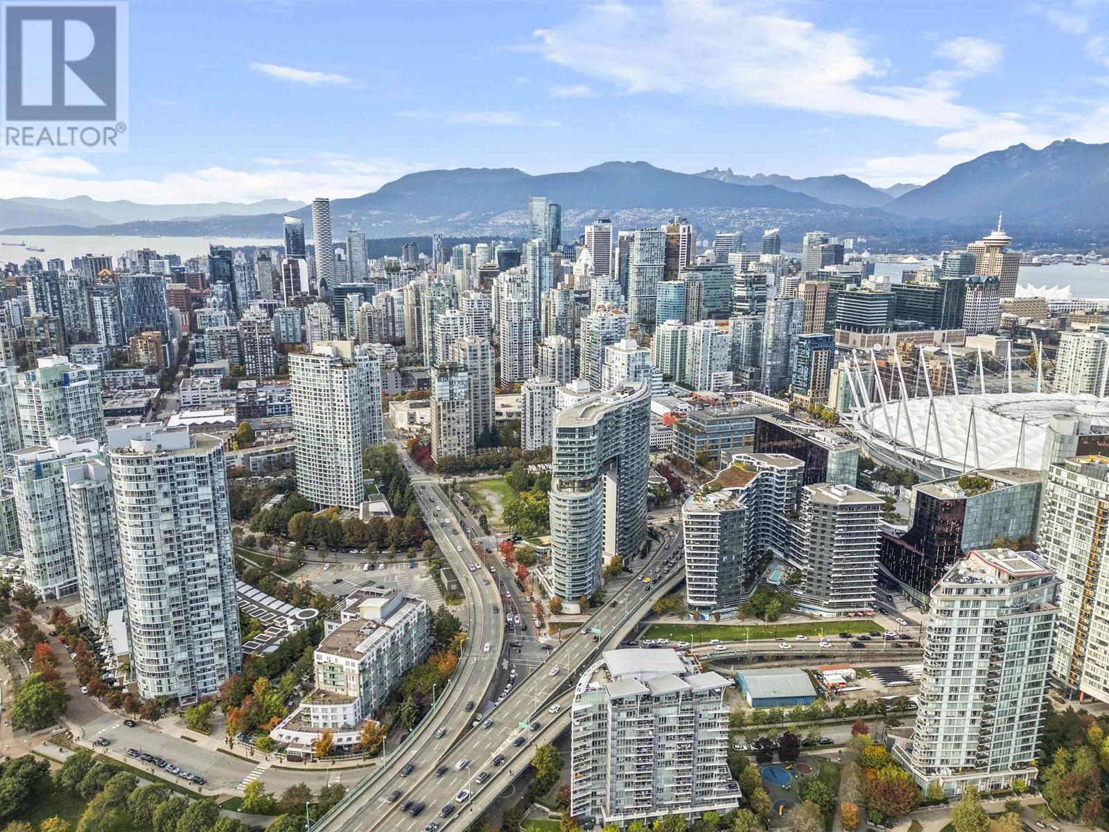 Listing Picture 31 of 37 : 605 89 NELSON STREET, Vancouver / 溫哥華 - 魯藝地產 Yvonne Lu Group - MLS Medallion Club Member