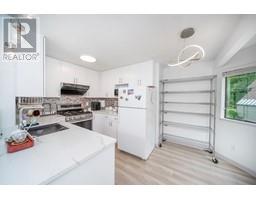 8566 FLOWERING PLACE