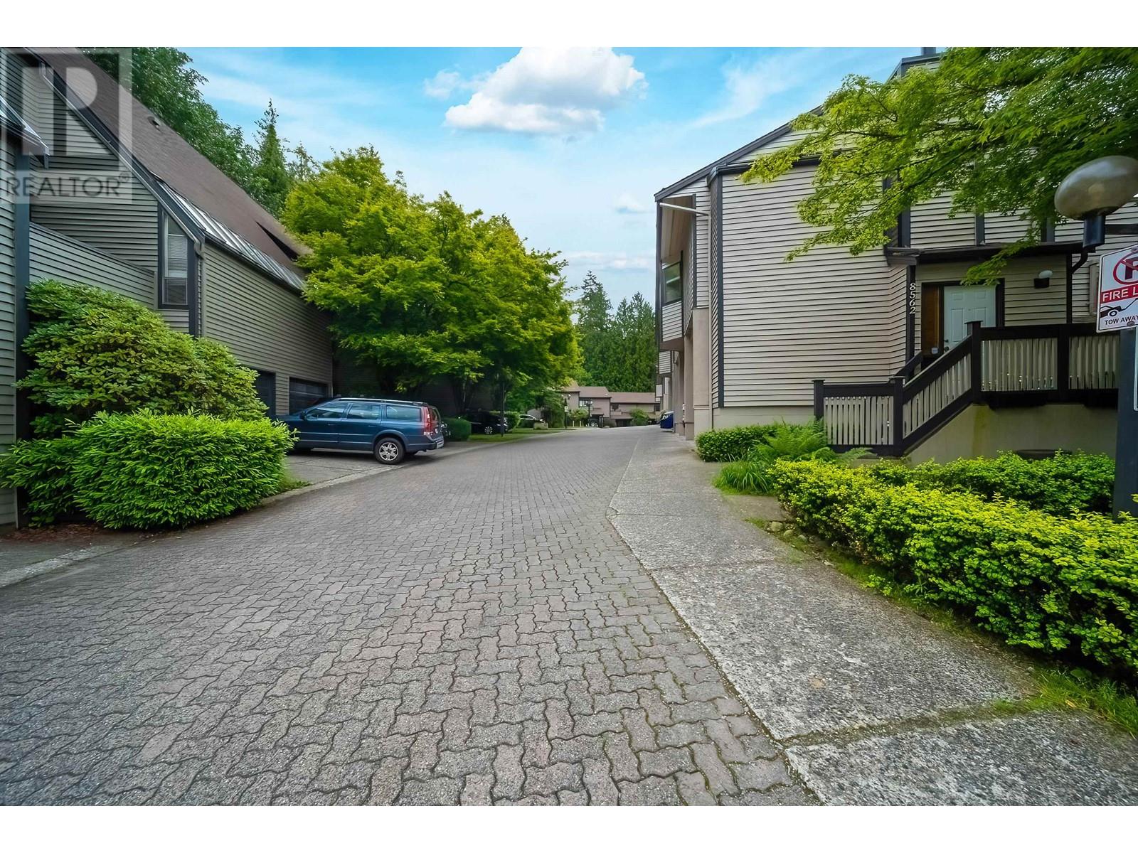 8566 Flowering Place, Burnaby, British Columbia  V5A 4B4 - Photo 21 - R2954352