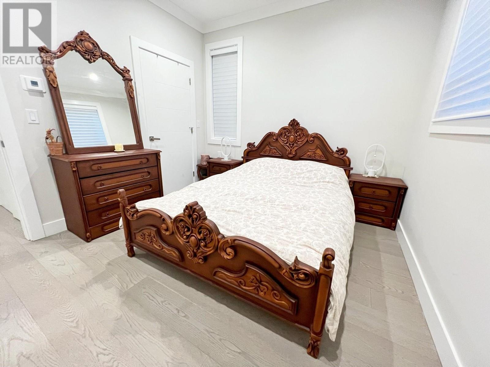 Listing Picture 9 of 9 : 6576 YEW STREET, Vancouver / 溫哥華 - 魯藝地產 Yvonne Lu Group - MLS Medallion Club Member