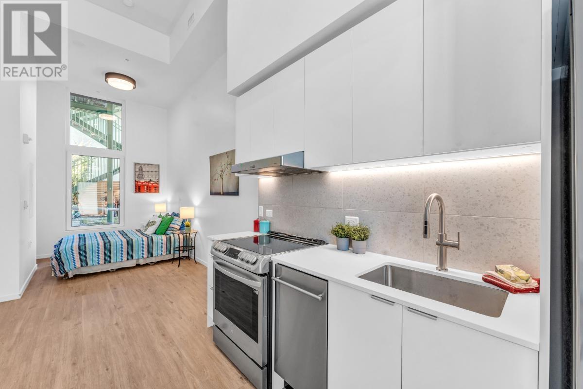 11 198 Ontario Place, Vancouver, British Columbia  V5W 1S2 - Photo 5 - R2954432