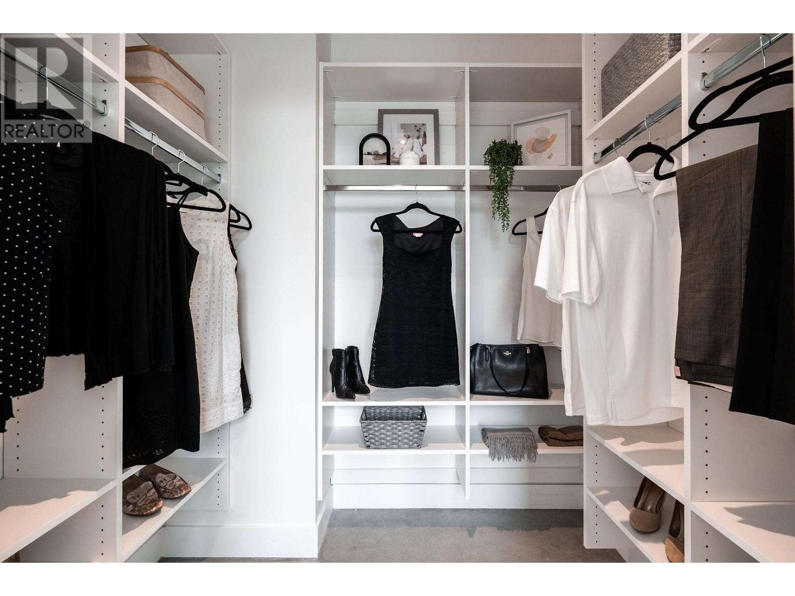 Listing Picture 22 of 32 : 4015 FLEMING STREET, Vancouver / 溫哥華 - 魯藝地產 Yvonne Lu Group - MLS Medallion Club Member