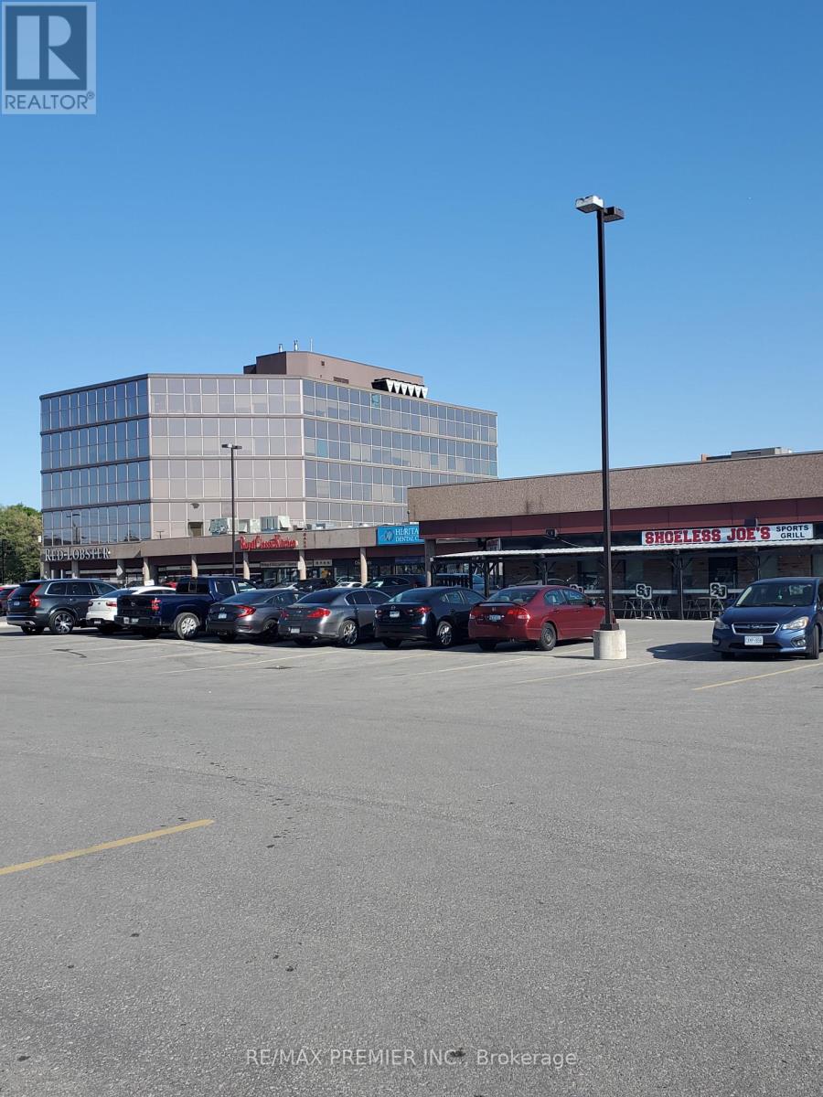210 - 3200 Dufferin Street, Toronto (Yorkdale-Glen Park), Ontario  M6A 2T3 - Photo 4 - W11915611