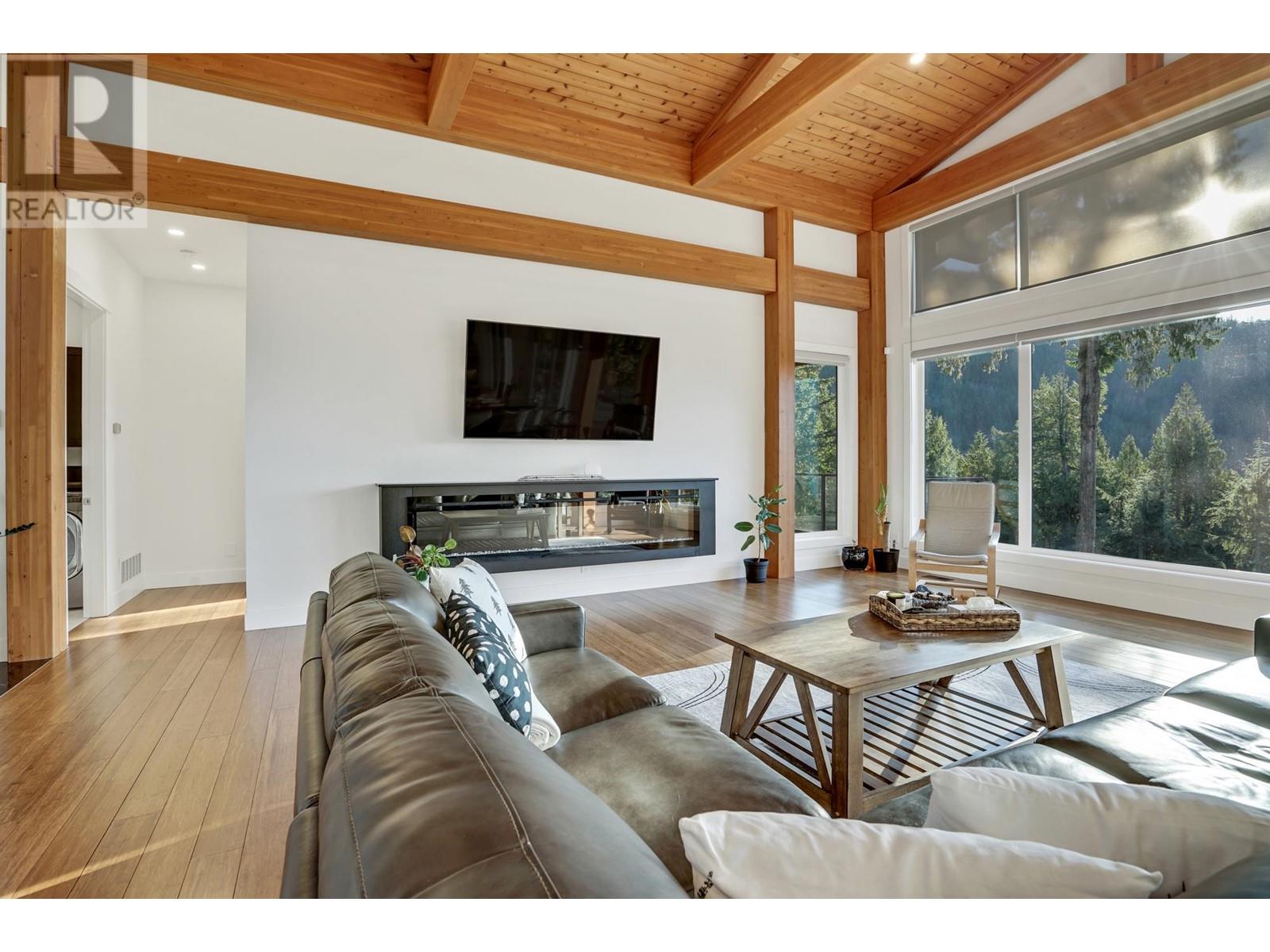 1024 Goat Ridge Drive, Britannia Beach, British Columbia  V8B 1J2 - Photo 6 - R2954359