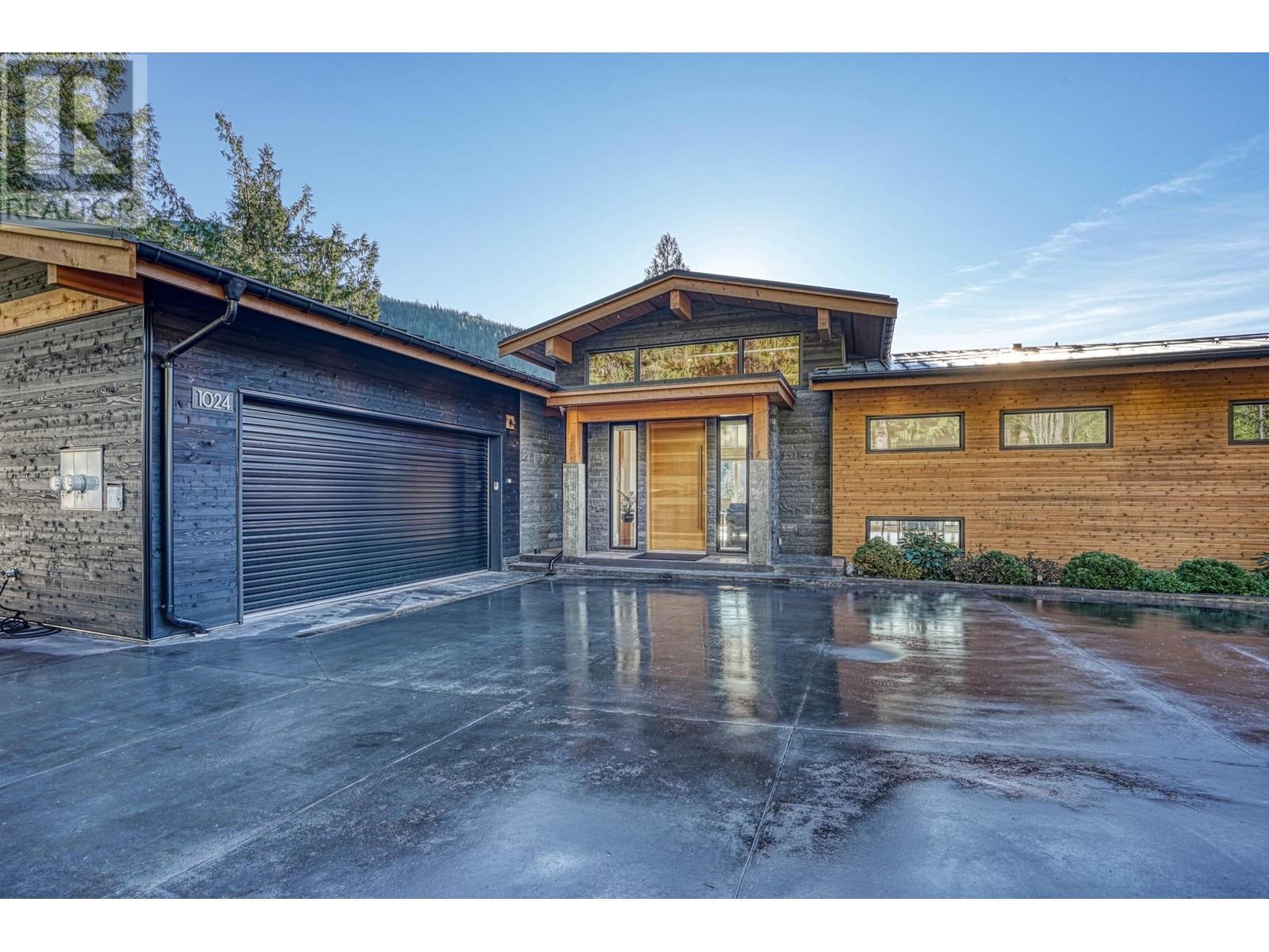 1024 Goat Ridge Drive, Britannia Beach, British Columbia  V8B 1J2 - Photo 26 - R2954359