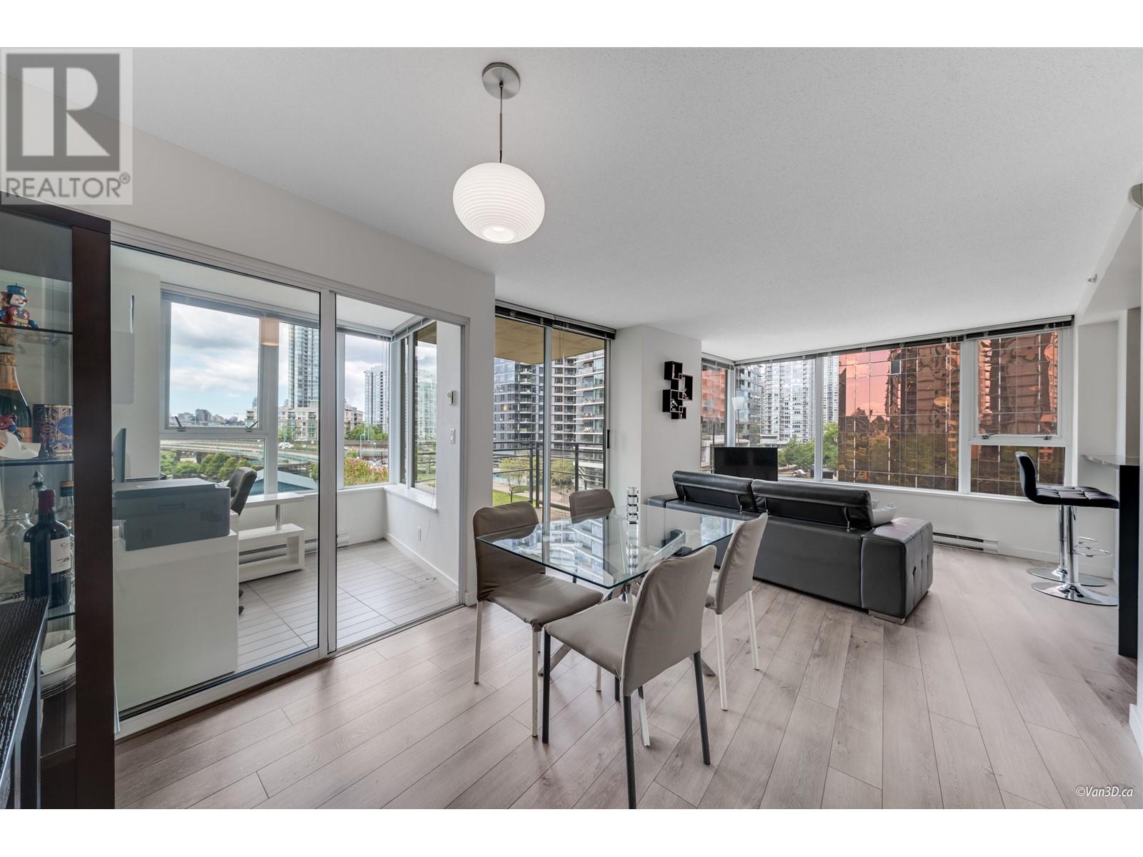 706 33 Smithe Street, Vancouver, British Columbia  V6B 0B5 - Photo 1 - R2954439