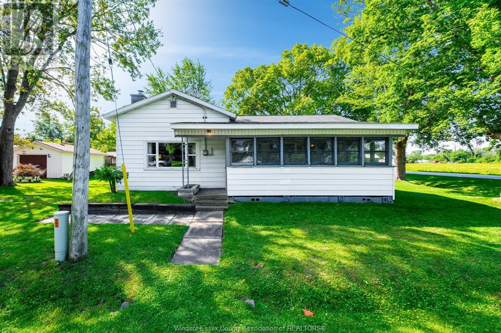 Property at 1069 Spruce AVENUE image 1
