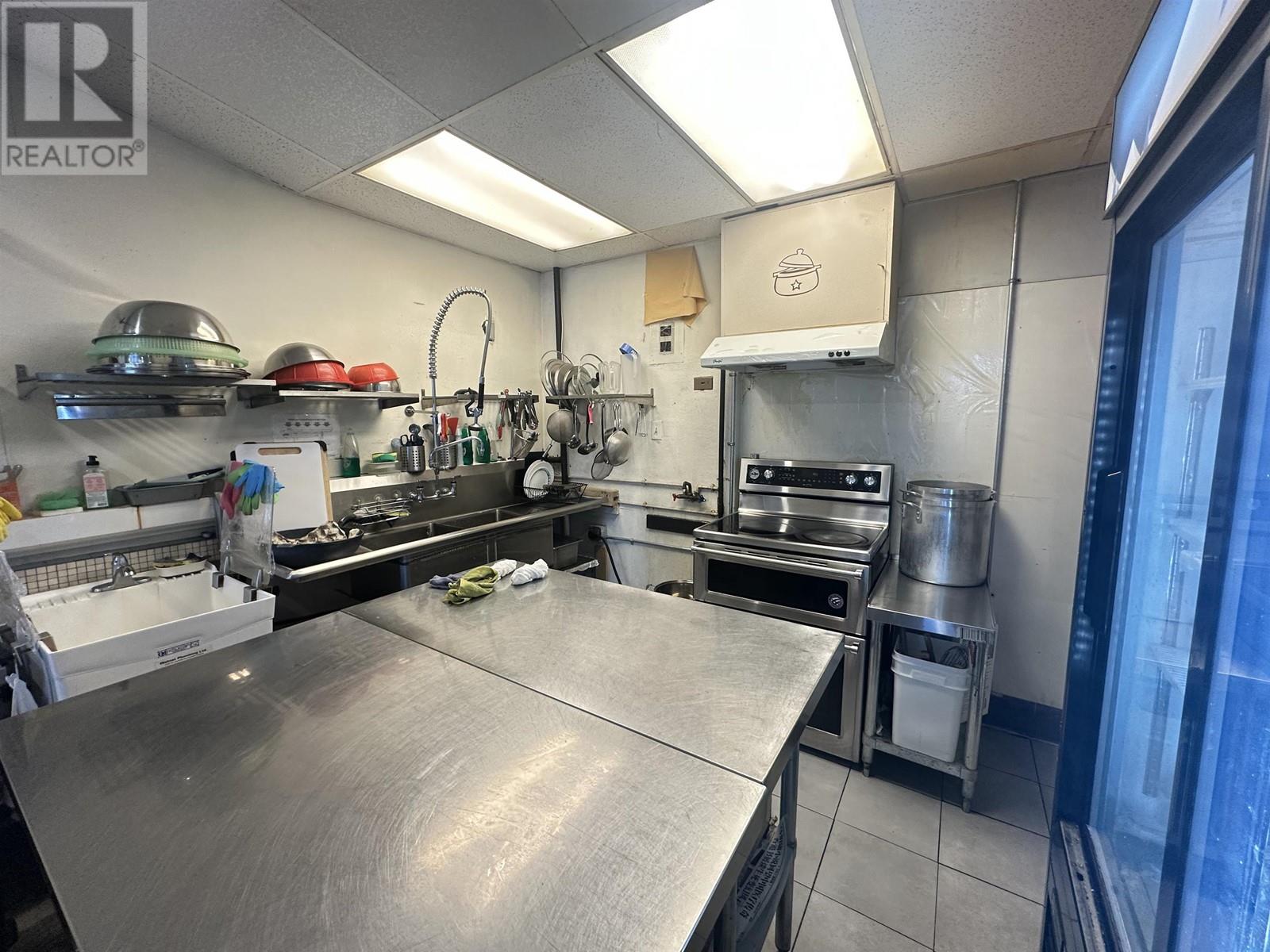 6929 Victoria Drive, Vancouver, British Columbia  V0V 0V0 - Photo 5 - C8065477