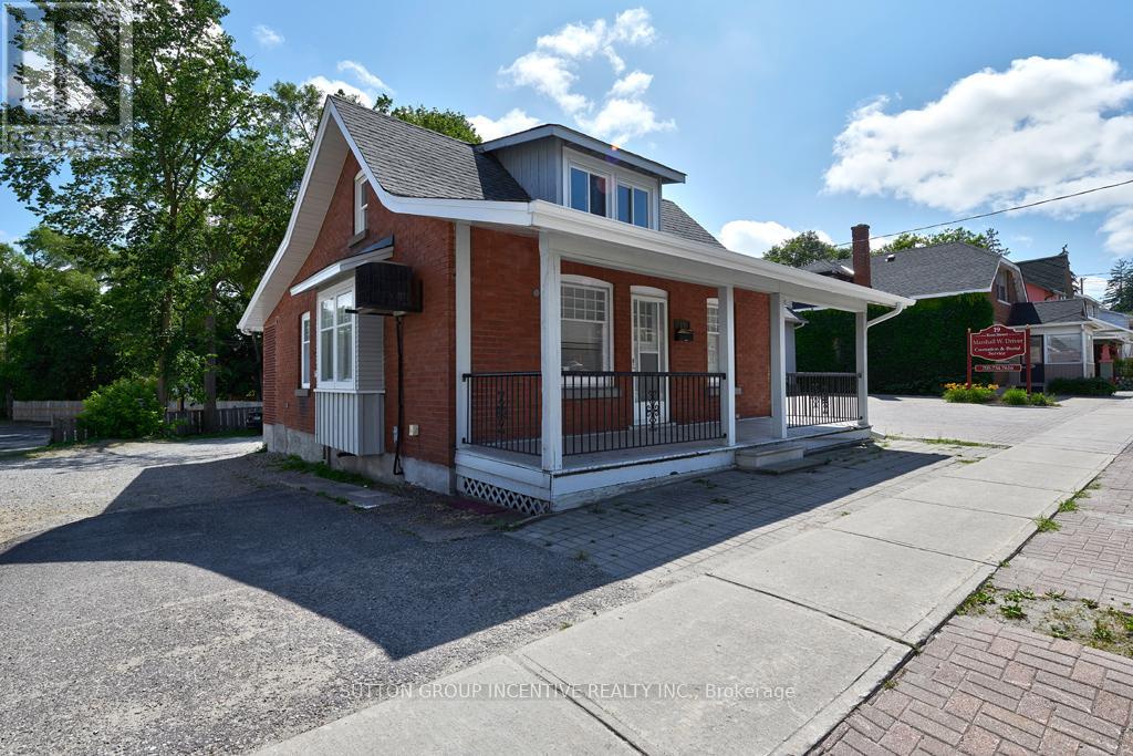 17 Ross Street, Barrie (City Centre), Ontario  L4N 1E8 - Photo 11 - S11915684