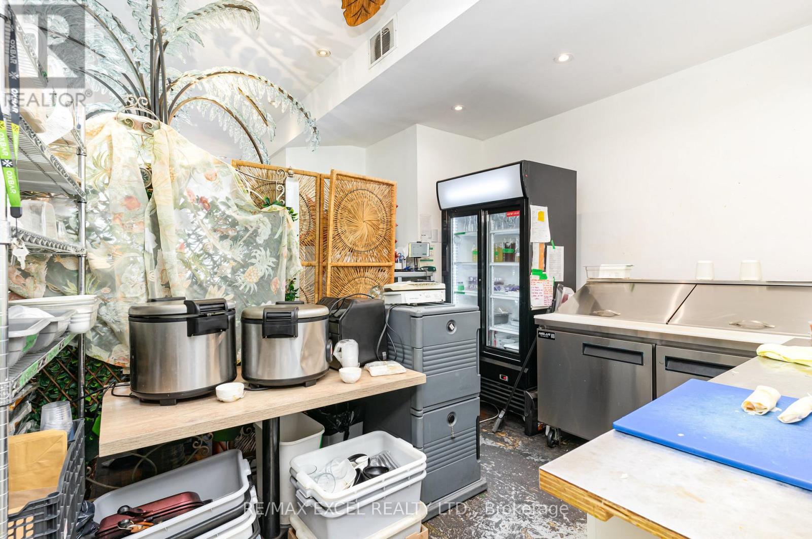 508 Danforth Avenue, Toronto, Ontario  M4K 1P6 - Photo 4 - E11913831