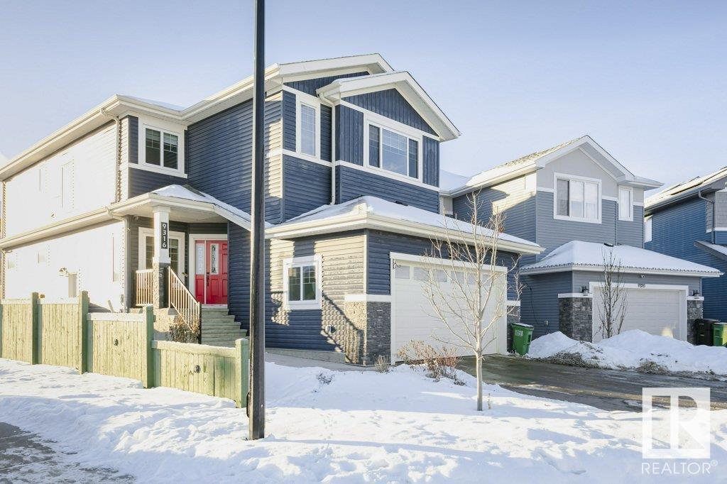 9316 206 NW NW, edmonton, Alberta