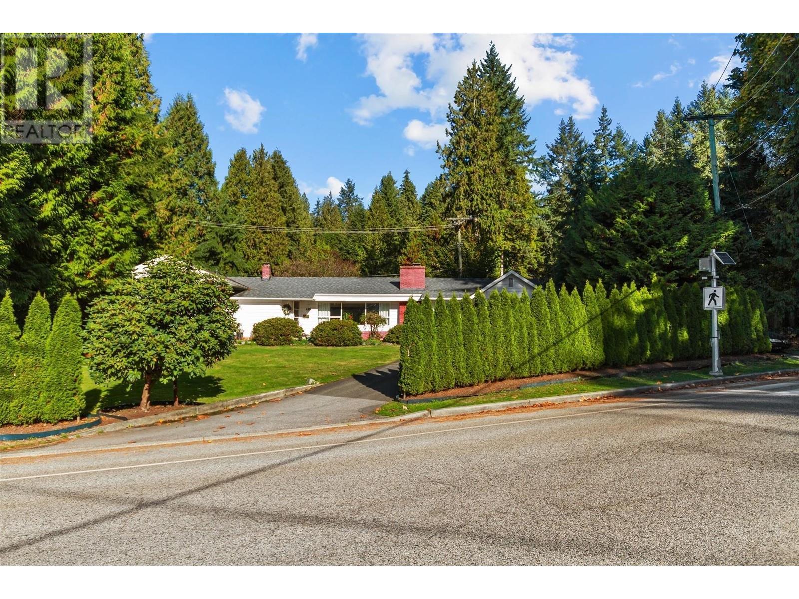 410 Hadden Drive, West Vancouver, British Columbia  V7S 1E9 - Photo 3 - R2948796