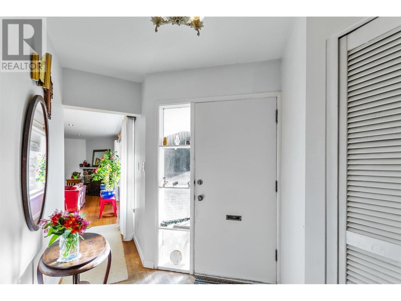 410 Hadden Drive, West Vancouver, British Columbia  V7S 1E9 - Photo 4 - R2948796