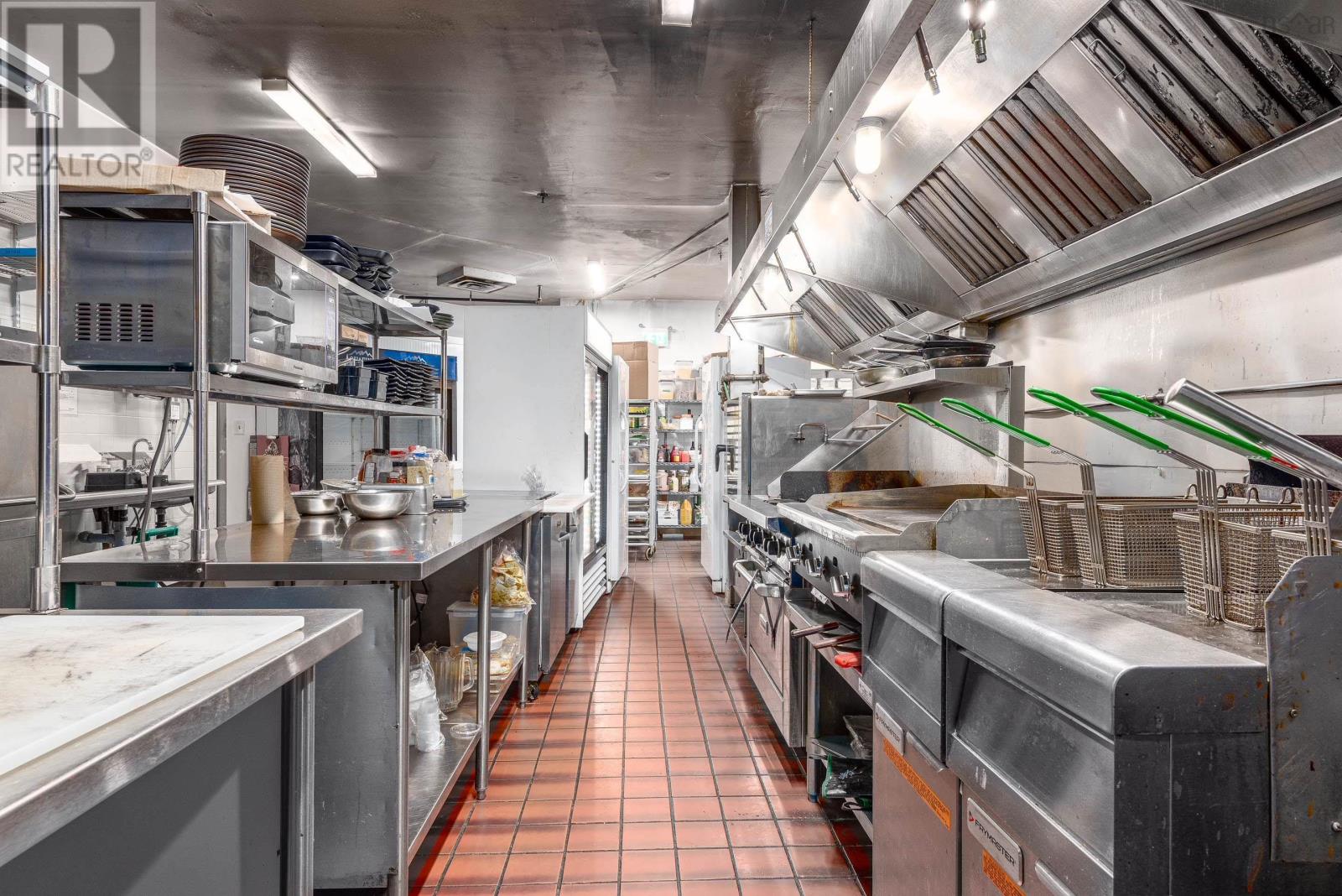 9010 1658 Bedford Highway, Bedford, Nova Scotia  B4A 2X9 - Photo 11 - 202500546