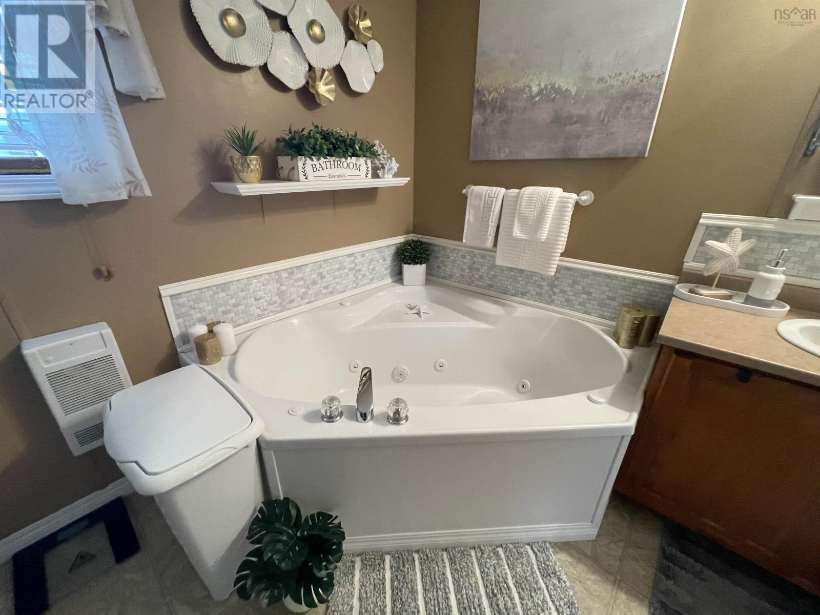 4 Fifth Street, Lucasville, Nova Scotia  B4B 1R2 - Photo 23 - 202500547