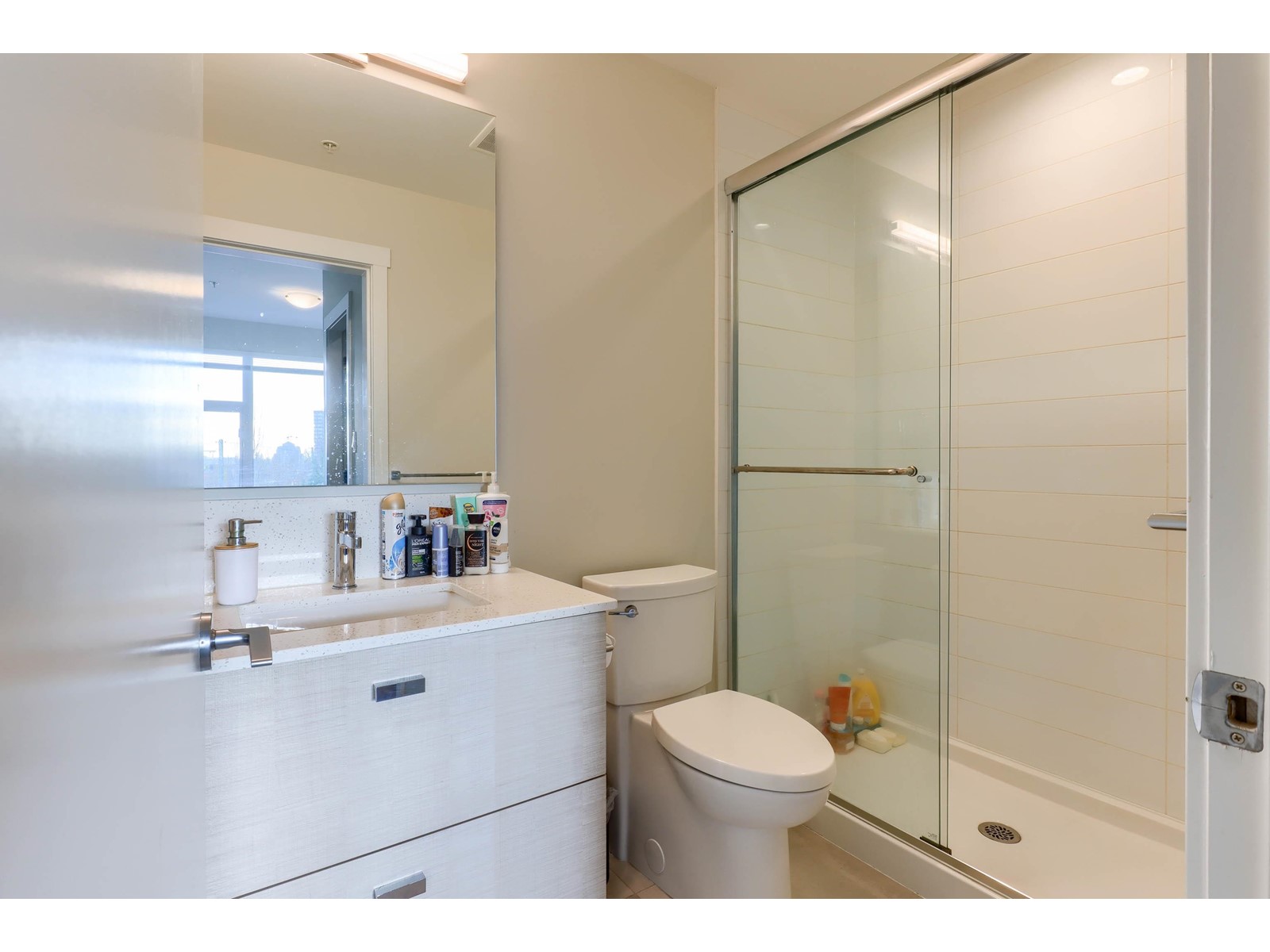 301 10838 Whalley Boulevard, Surrey, British Columbia  V3R 0G8 - Photo 16 - R2953501
