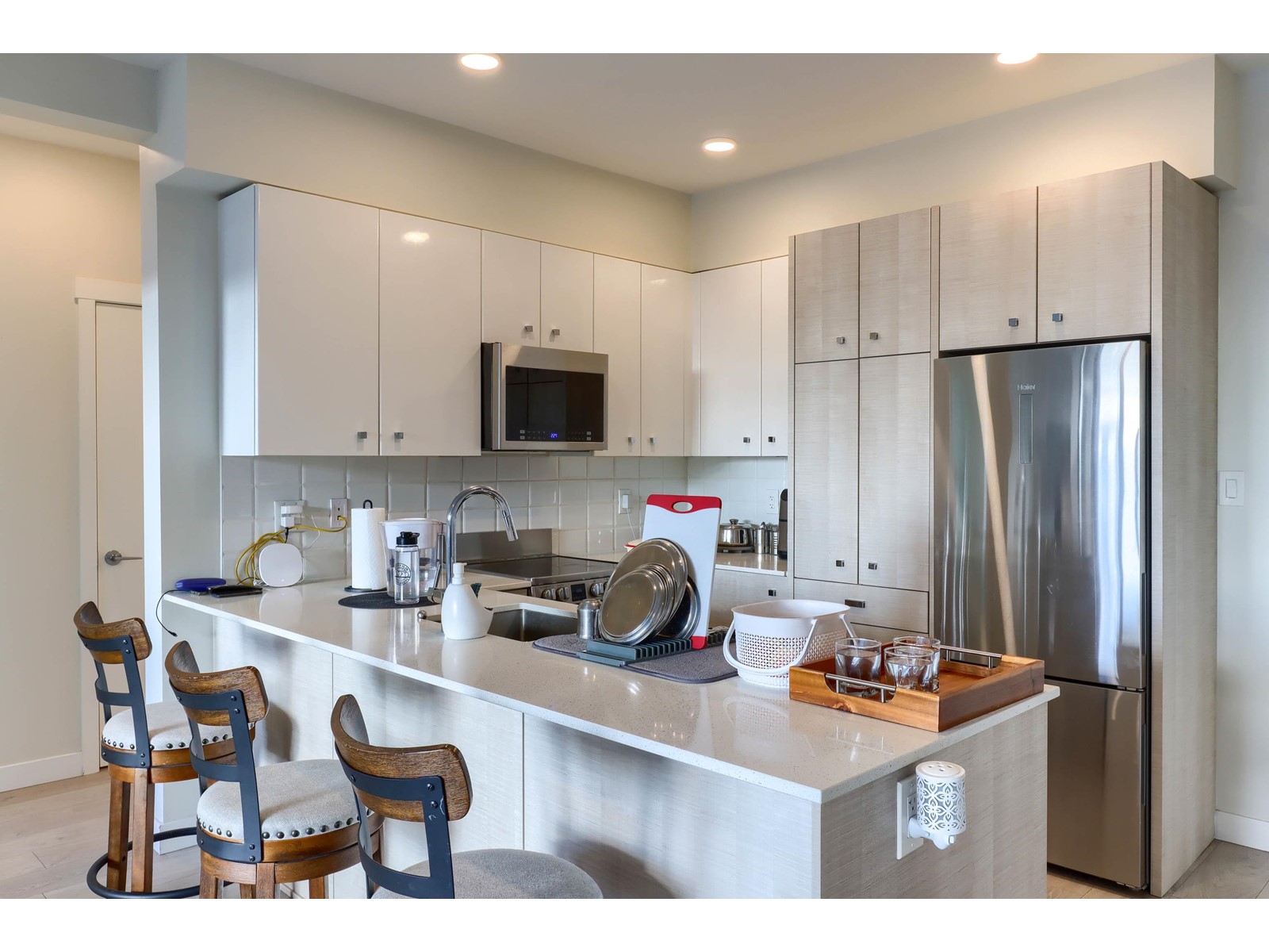 301 10838 Whalley Boulevard, Surrey, British Columbia  V3R 0G8 - Photo 10 - R2953501
