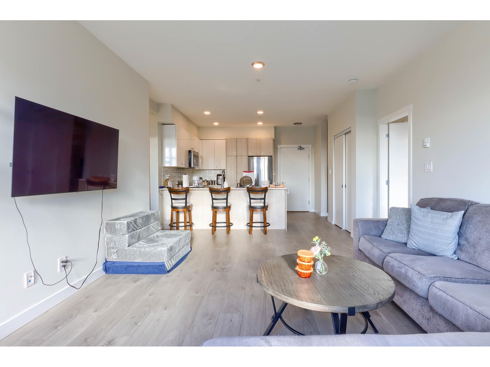 301 10838 Whalley Boulevard, Surrey, British Columbia  V3R 0G8 - Photo 22 - R2953501
