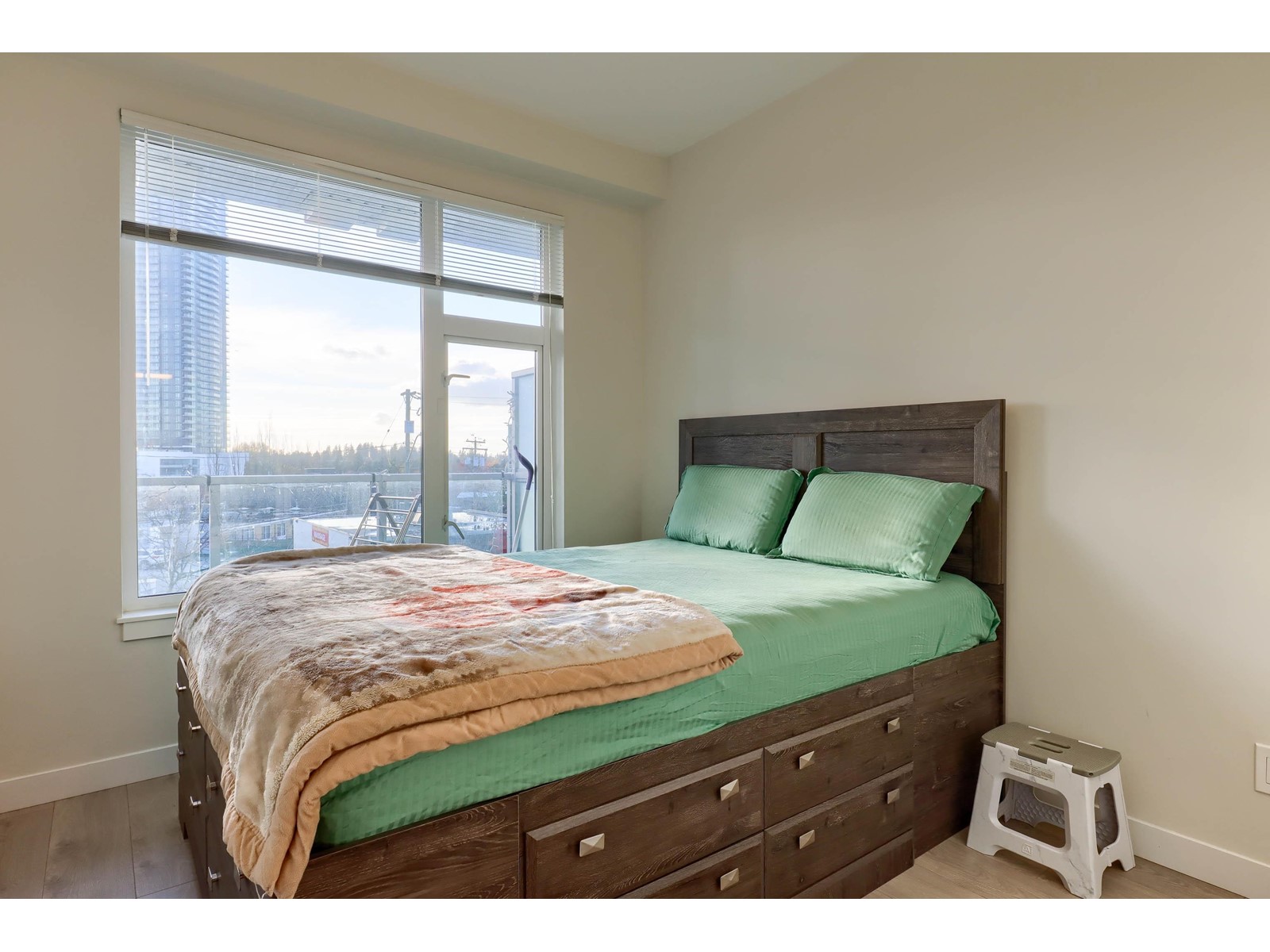 301 10838 Whalley Boulevard, Surrey, British Columbia  V3R 0G8 - Photo 14 - R2953501