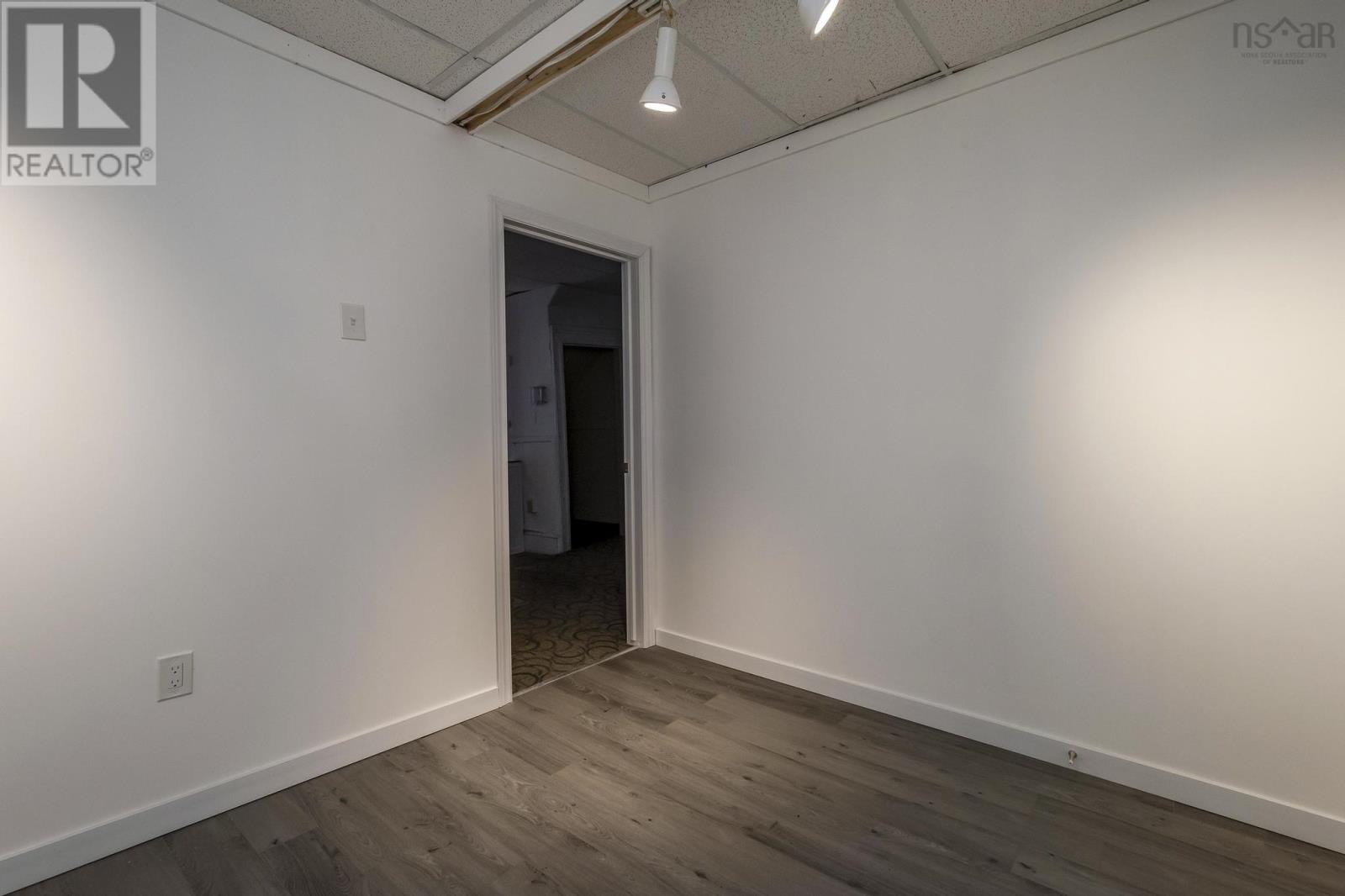 2739 Agricola Street, Halifax, Nova Scotia  B3K 4E2 - Photo 11 - 202500551