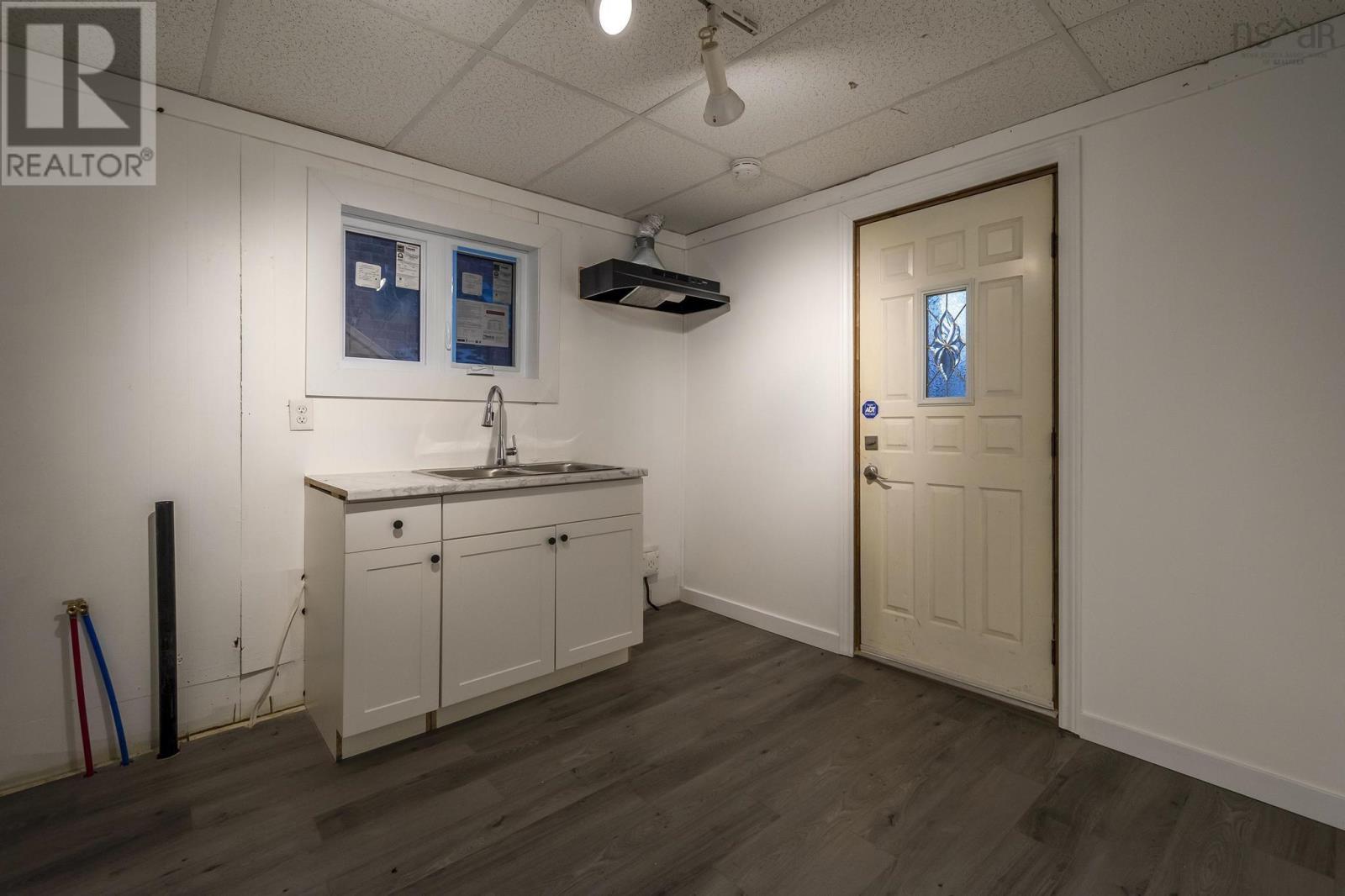 2739 Agricola Street, Halifax, Nova Scotia  B3K 4E2 - Photo 18 - 202500551