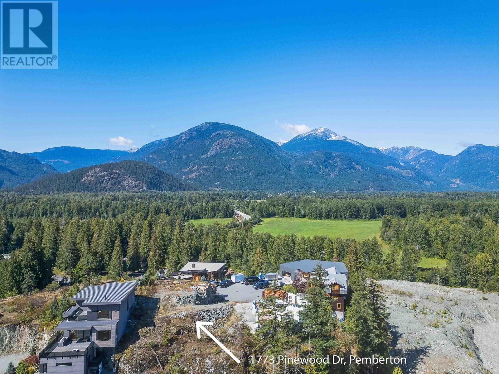 1773 Pinewood Drive, Pemberton, British Columbia V0N 2L3 - Photo 10 - R2954569