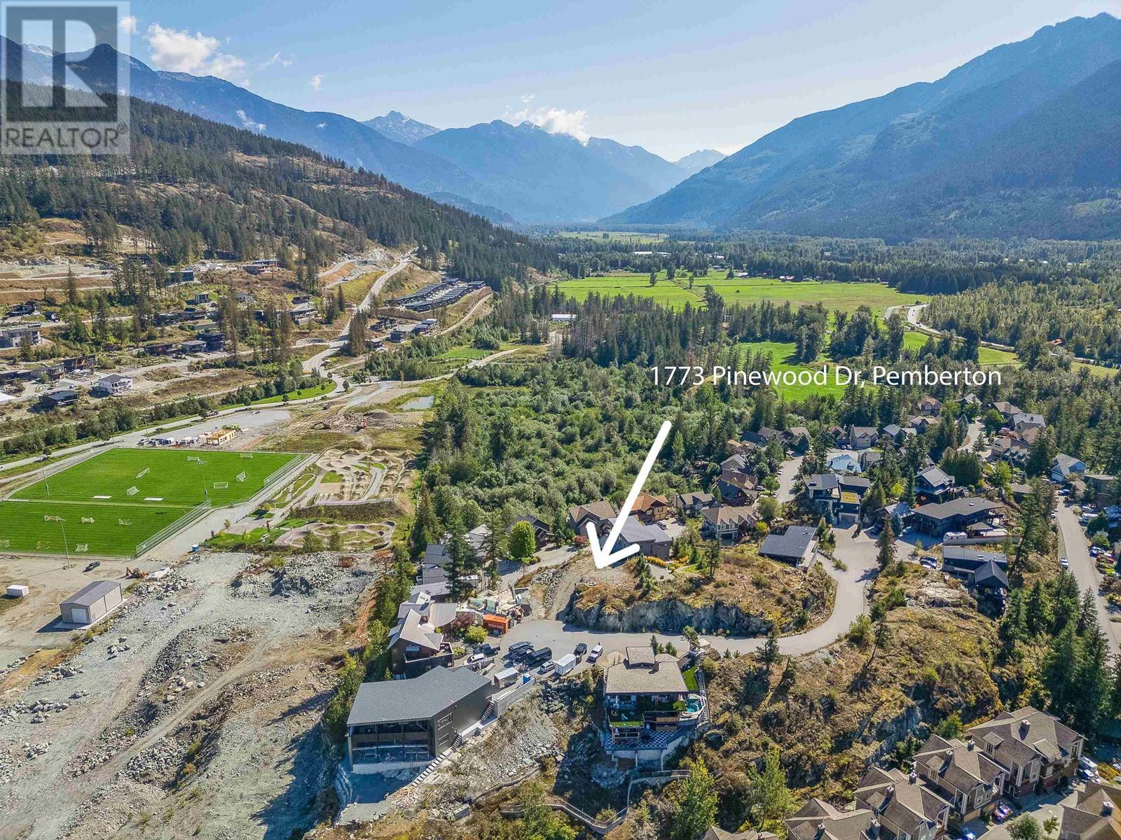 1773 Pinewood Drive, Pemberton, British Columbia V0N 2L3 - Photo 12 - R2954569