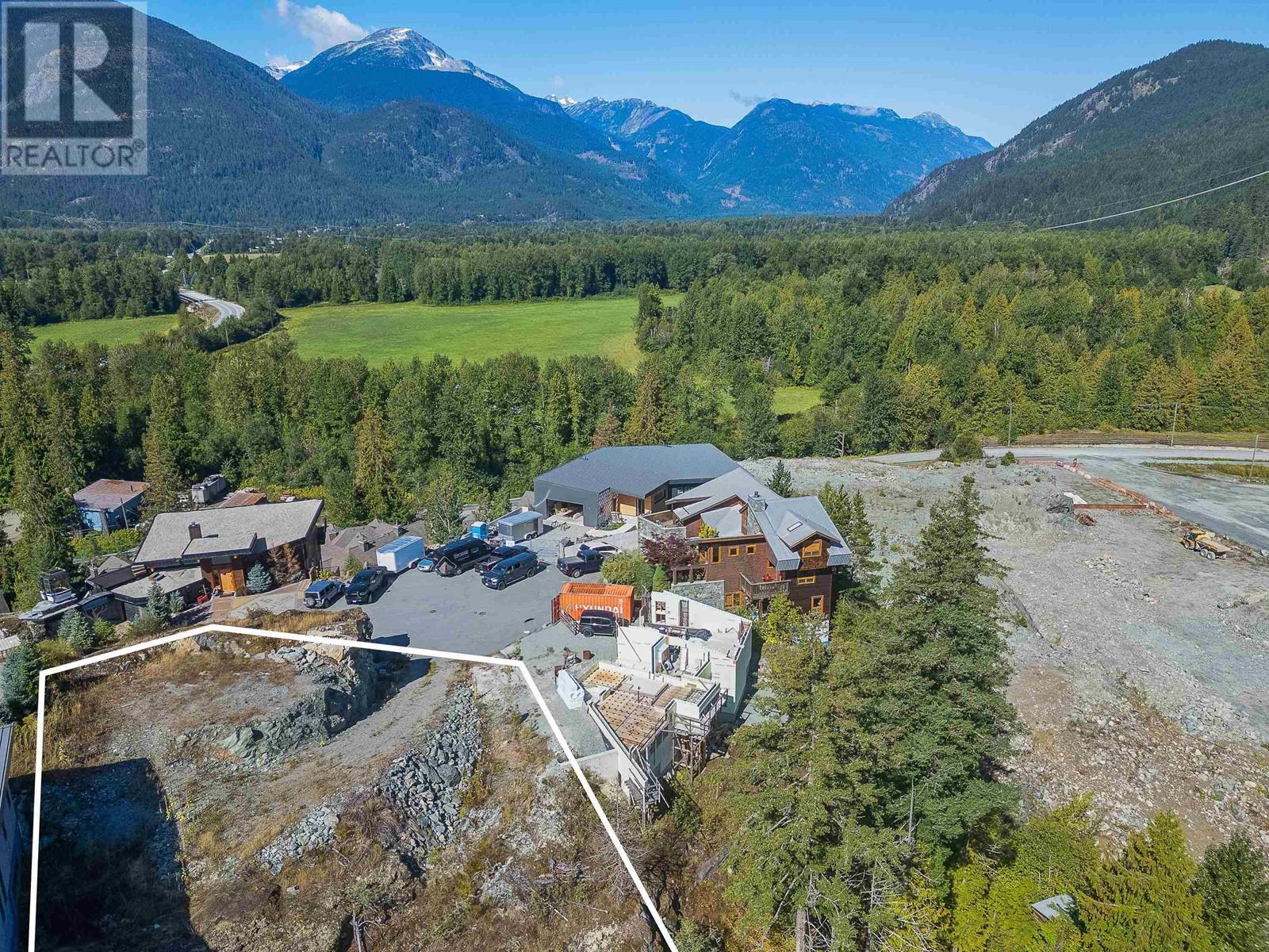 1773 Pinewood Drive, Pemberton, British Columbia V0N 2L3 - Photo 13 - R2954569