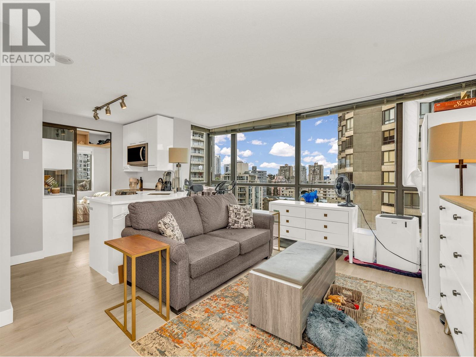1905 1367 Alberni Street, Vancouver, British Columbia  V6E 4R9 - Photo 1 - R2954489