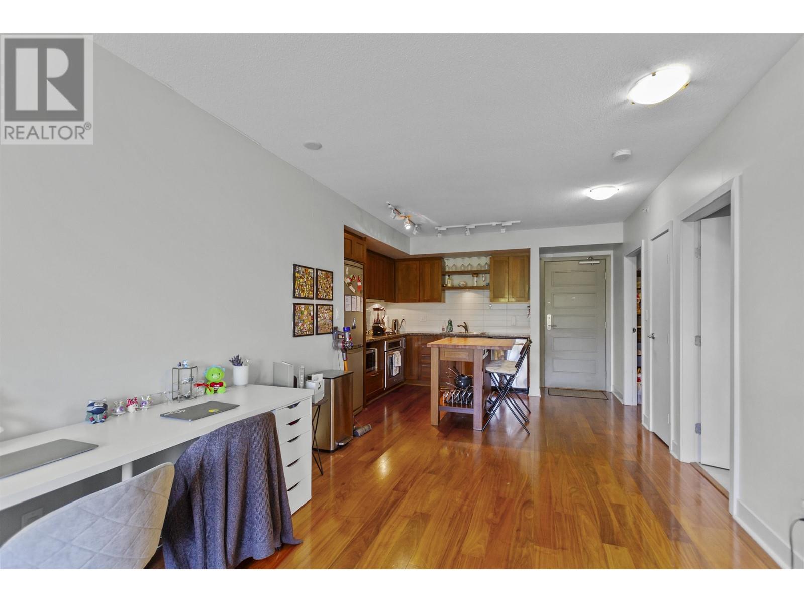 Listing Picture 11 of 24 : 517 2268 W BROADWAY, Vancouver / 溫哥華 - 魯藝地產 Yvonne Lu Group - MLS Medallion Club Member