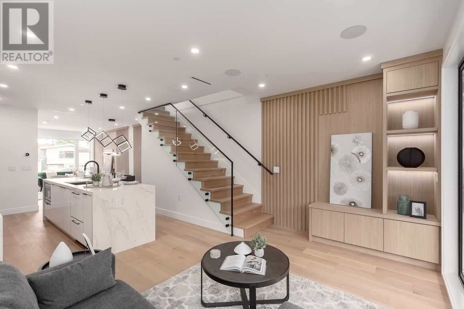 Listing Picture 12 of 35 : 131 E KING EDWARD AVENUE, Vancouver / 溫哥華 - 魯藝地產 Yvonne Lu Group - MLS Medallion Club Member