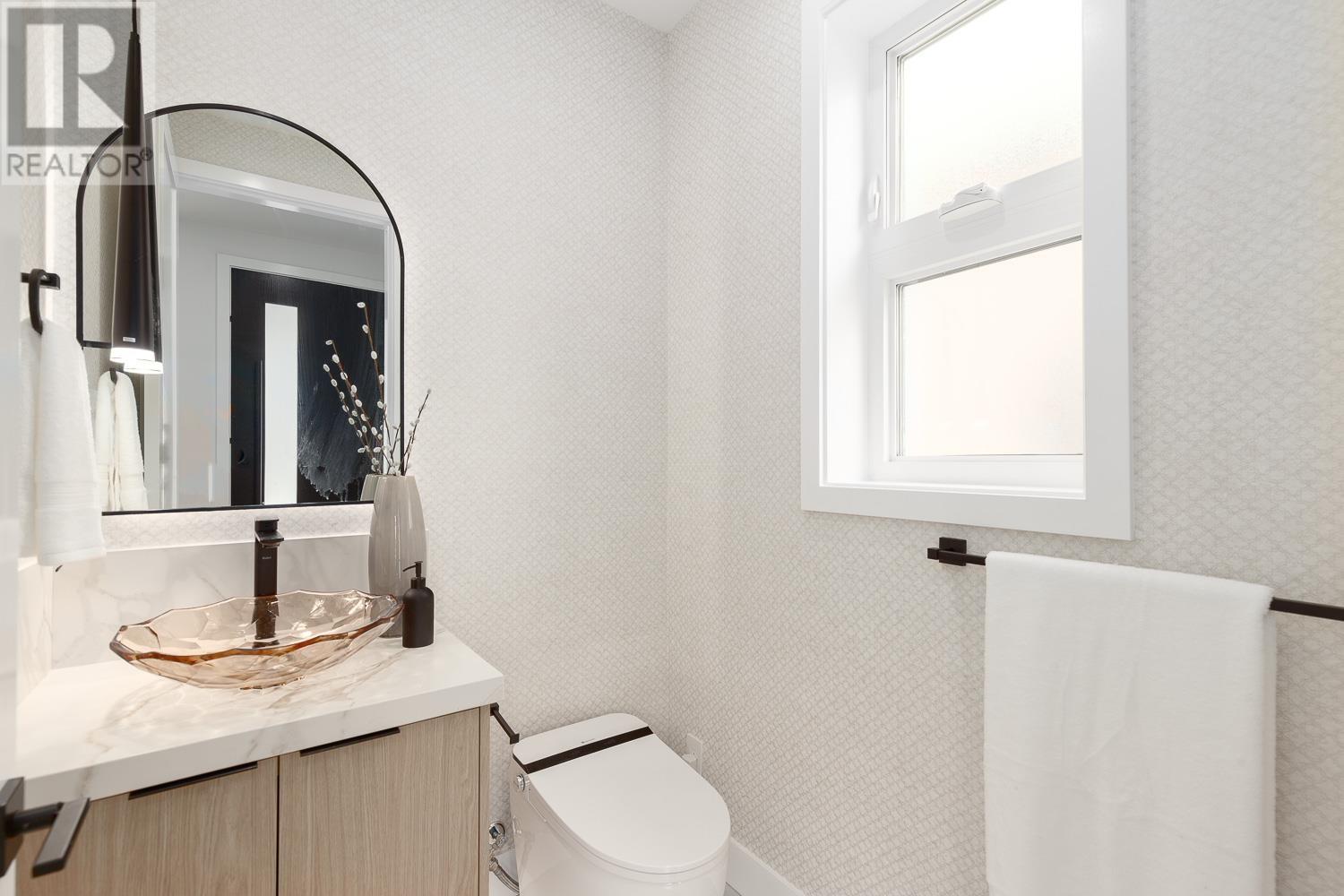 Listing Picture 16 of 35 : 131 E KING EDWARD AVENUE, Vancouver / 溫哥華 - 魯藝地產 Yvonne Lu Group - MLS Medallion Club Member