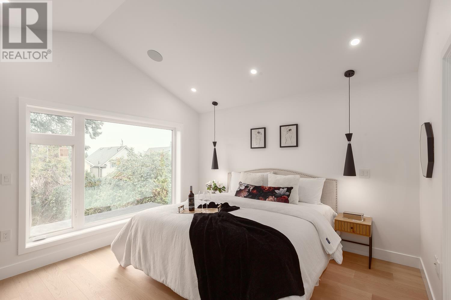 Listing Picture 21 of 35 : 131 E KING EDWARD AVENUE, Vancouver / 溫哥華 - 魯藝地產 Yvonne Lu Group - MLS Medallion Club Member