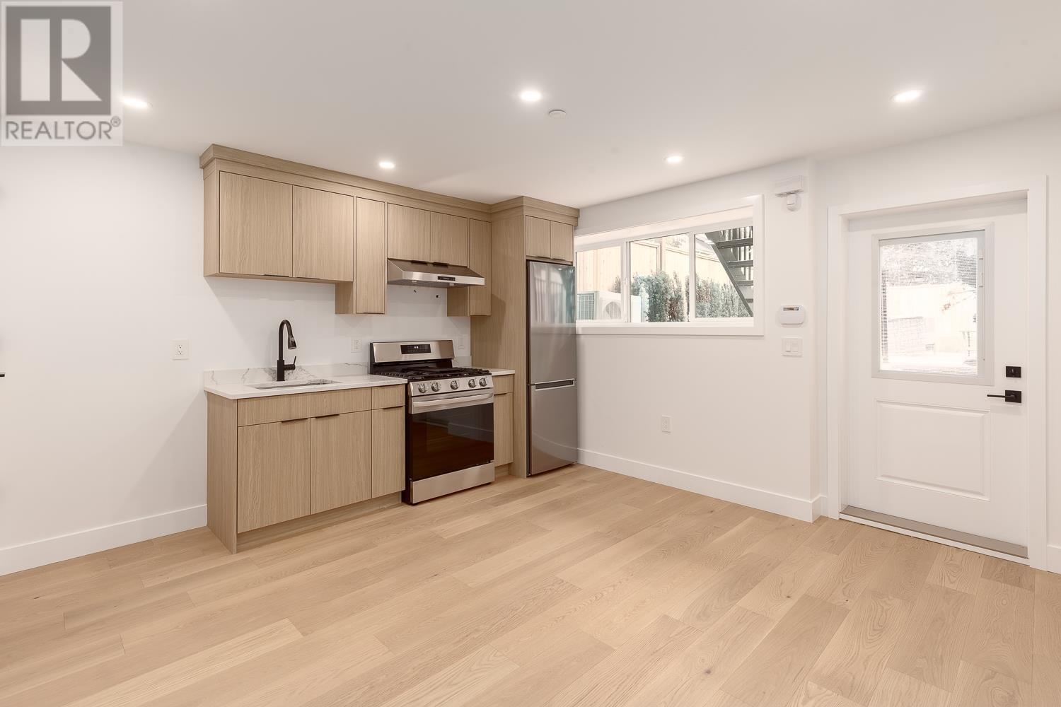 Listing Picture 30 of 35 : 131 E KING EDWARD AVENUE, Vancouver / 溫哥華 - 魯藝地產 Yvonne Lu Group - MLS Medallion Club Member