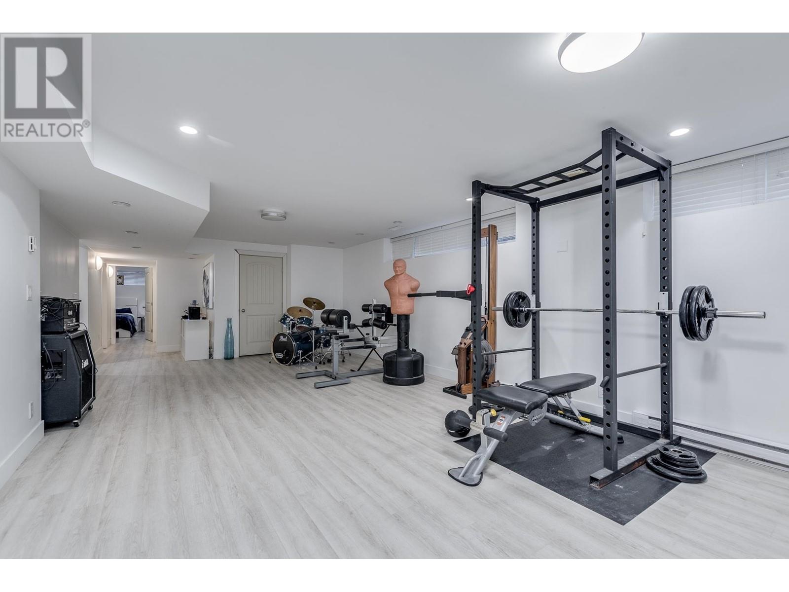 3329 Thor Court, Coquitlam, British Columbia  V3E 3A7 - Photo 25 - R2954487