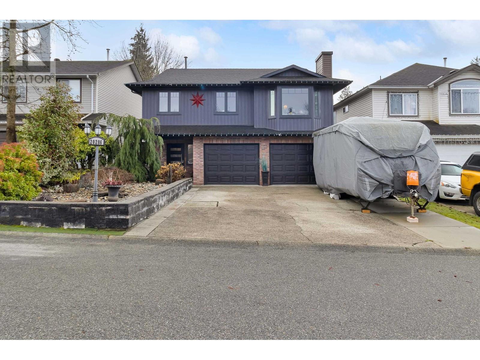 20286 116b Avenue, Maple Ridge, British Columbia  V2X 0C9 - Photo 1 - R2954494
