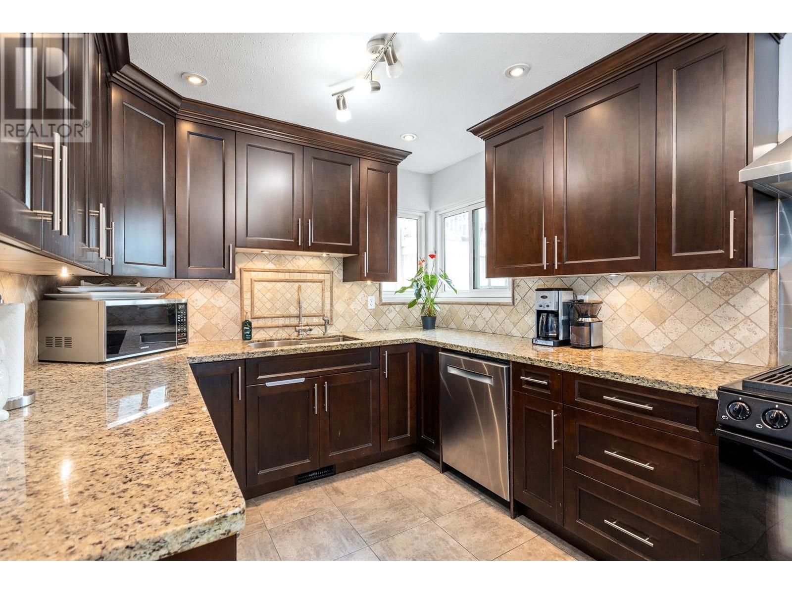 3131 Frey Place, Port Coquitlam, British Columbia V3B 5X3 - Photo 17 - R2954499